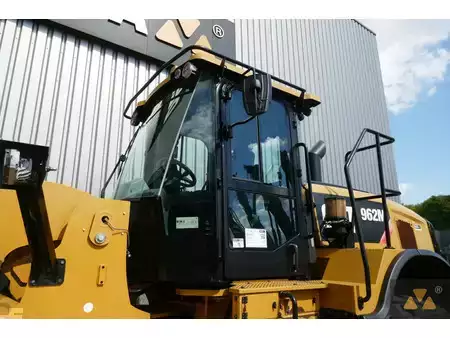 Kolové nakladače 2017 Caterpillar 962M (16)