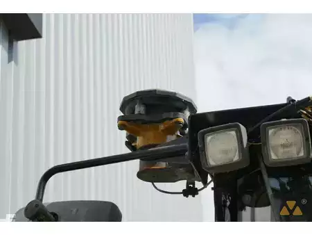 Egyhengeres henger 2018 Caterpillar CS76B (15)