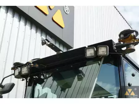 Egyhengeres henger 2018 Caterpillar CS76B (26)