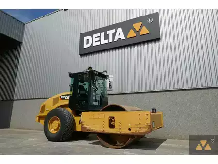 Egyhengeres henger 2018 Caterpillar CS76B (3)