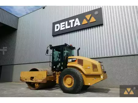 Egyhengeres henger 2018 Caterpillar CS76B (6)