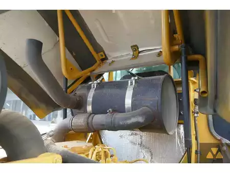 Single drum compactors 2018 Caterpillar CP54B (19)
