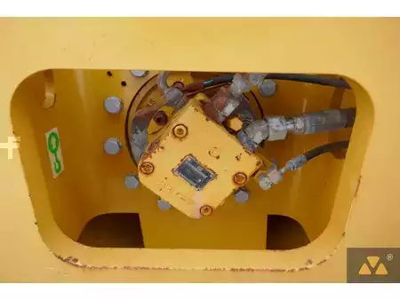 Single drum compactors 2018 Caterpillar CP54B (22)