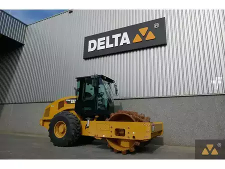 Single drum compactors 2018 Caterpillar CP54B (3)