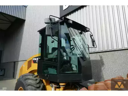 Single drum compactors 2018 Caterpillar CP54B (9)