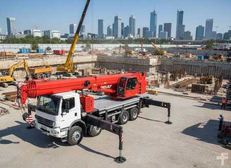 Dźwigi gąsienicowe 2025 TCM 100 SP (2)