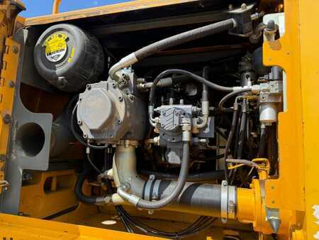 Bæltegraver 2007 Liebherr R944C (3)