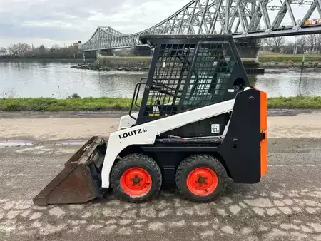 Pozostałe 2021 Bobcat S70 (2)