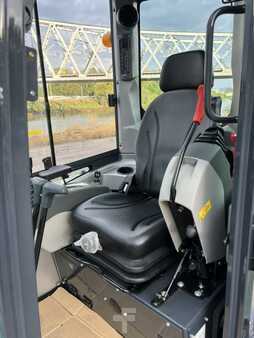 Mini kotrógép 2024 Sunward SWE25UF (12)