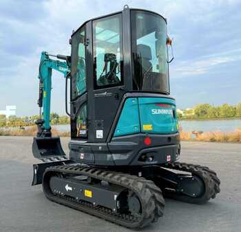 Mini kotrógép 2024 Sunward SWE25UF (5)