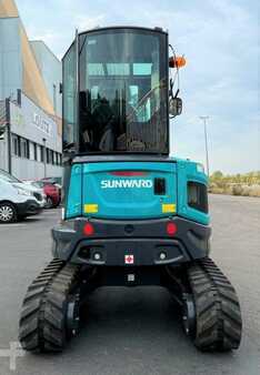 Mini kotrógép 2024 Sunward SWE25UF (8)