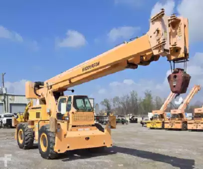 All Terrain Cranes 2017 Broderson RT300-2F (1)