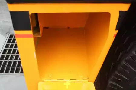 All Terrain Cranes 2015 Broderson IC80-3J (11)