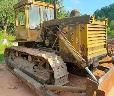 Muut 0 Traktor T 130 (2)