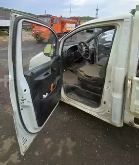 Autres 2002 Hyundai H1 (10)