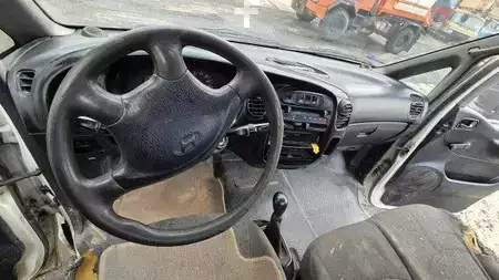 Autres 2002 Hyundai H1 (11)
