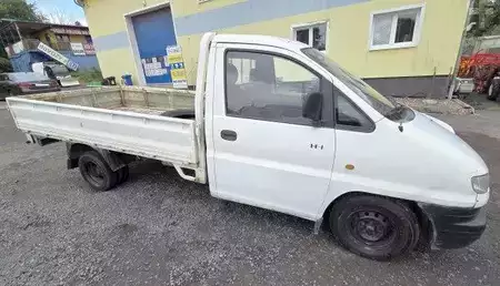 Autres 2002 Hyundai H1 (2)