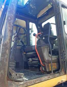 Kerekes kotrógép 1999 Komatsu PW 170 (6)