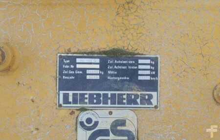Liebherr PR 722 M