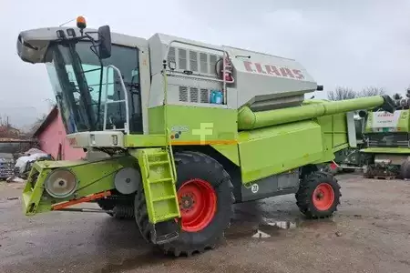 Miscelaneo 2006 CLAAS Mega 360 (2)