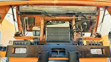 Ostatní 2000 Praga NTS 265 + sypač (14)