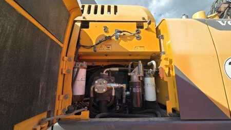 Mobil grävmaskin 2014 Volvo EW 140 D (20)