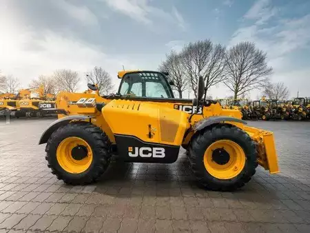 Muut 2022 JCB 535-95 (1)