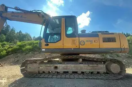 Bæltegraver 2022 [div] _JINÉ XCMG (Europe!) - XE 250 C (4)
