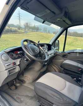 Egyéb 2014 Iveco Daily 35S13 (10)