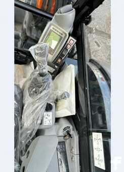 Mini excavadoras 2022 Hitachi ZX65 USB-6 CLR (10)