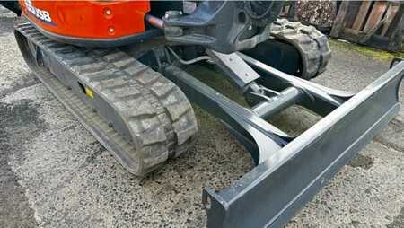 Mini excavadoras 2022 Hitachi ZX65 USB-6 CLR (5)