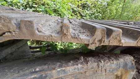 Korečková rýpadla 2000 Caterpillar 330 BL (10)