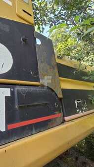 Korečková rýpadla 2000 Caterpillar 330 BL (9)