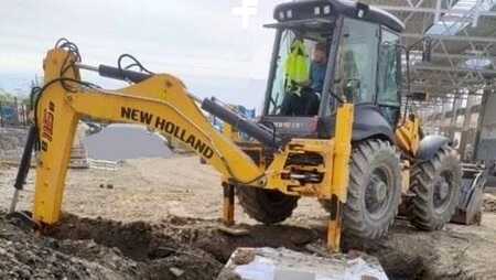 Rigid Backhoe Loader 2022 New Holland Construction B115 B (3)