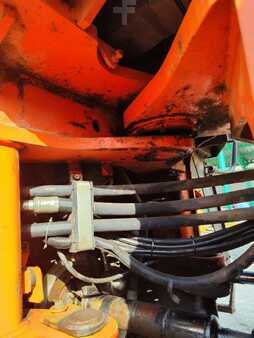 Pale Gommate 2006 Hitachi ZW 220 (19)