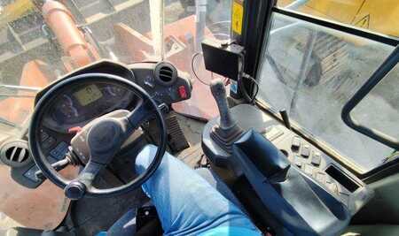 Pale Gommate 2006 Hitachi ZW 220 (6)