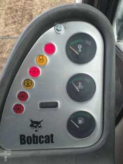 Lánctalpas kotrógép 2005 Bobcat 444 (16)