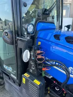 Muut 2023 New Holland Construction T4.100 N (12)