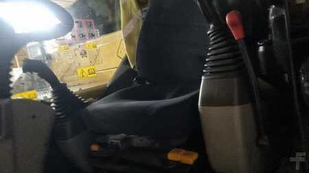 Mobilní bagry 2023 Komatsu PW 138 MR (5)