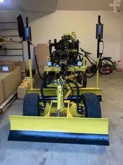 Grejdry 2023 [div] _JINÉ (USA) LG Laser-Grader 106 PCE-E 6WD (6)