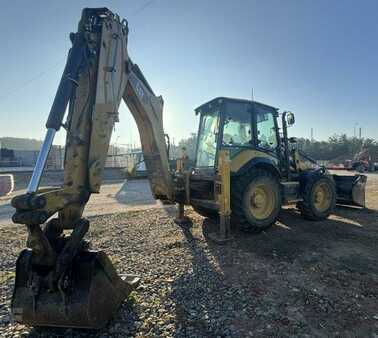 Starrer Baggerlader 2018 Caterpillar 444 F2 (4)