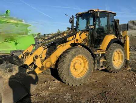 Starrer Baggerlader 2018 Caterpillar 444 F2 (5)