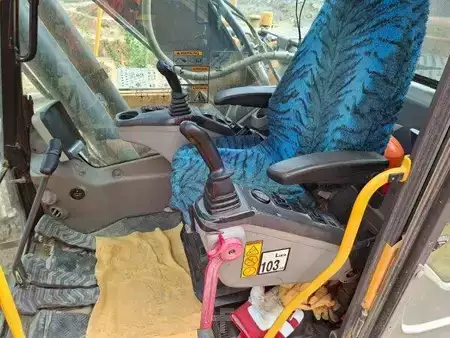 Excavadoras de cadenas 2009 Volvo EC 240 CL (7)