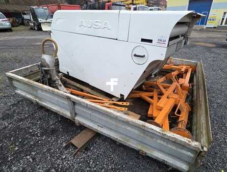 Annet 2014 Ausa B 200H (15)