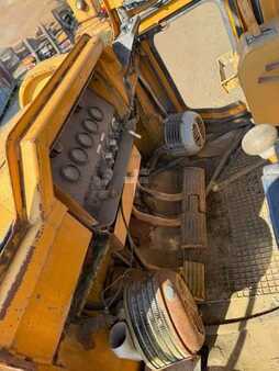 Nakládací pásová vozidla 0 Komatsu D75 S5 (15)