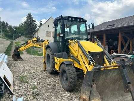 Koparko - Ładowarki sztywne 2018 New Holland Construction B100C (1)