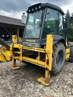 Koparko - Ładowarki sztywne 2018 New Holland Construction B100C (4)