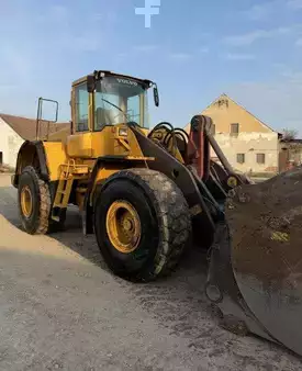 Kolové nakladače 2005 Volvo L150E (3)