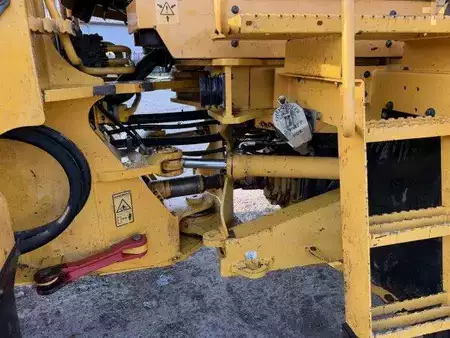 Kolové nakladače 2005 Volvo L150E (9)