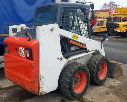 Kompaktní nakladače 2004 Bobcat S130 (5)